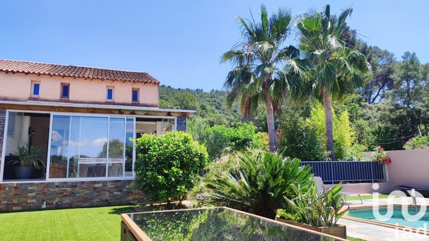 Traditional house 4 rooms of 108 m² in Hyères (83400)