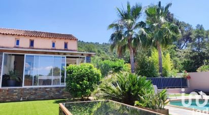 Traditional house 4 rooms of 108 m² in Hyères (83400)