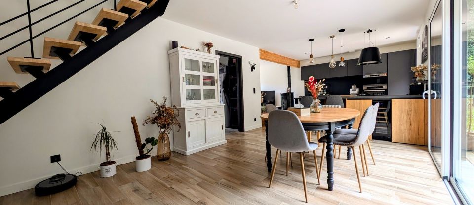 Maison 5 pièces de 121 m² à Montfort-le-Gesnois (72450)