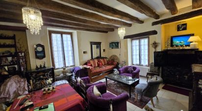 House 6 rooms of 145 m² in Le Blanc (36300)