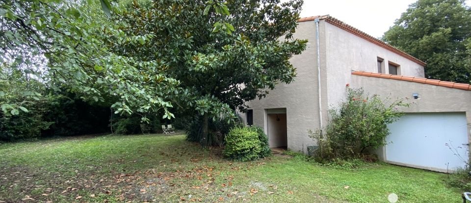 Maison d’architecte 8 pièces de 230 m² à Les Herbiers (85500)