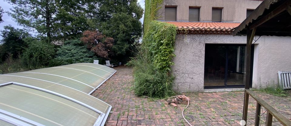 Maison d’architecte 8 pièces de 230 m² à Les Herbiers (85500)