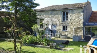 Country house 7 rooms of 192 m² in La Jarrie (17220)