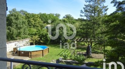 Country house 7 rooms of 192 m² in La Jarrie (17220)