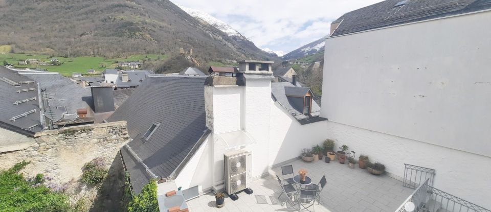 House 12 rooms of 283 m² in Luz-Saint-Sauveur (65120)