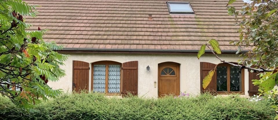 Maison 4 pièces de 128 m² à Saint-Martin-du-Tertre (89100)