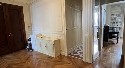 Appartement 3 pièces de 102 m² à Paris (75017)