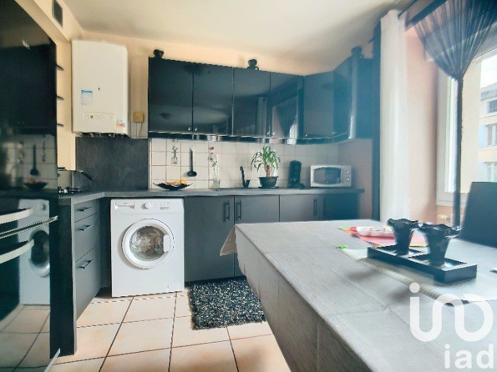 Appartement 3 pièces de 43 m² à Tournon-sur-Rhône (07300)