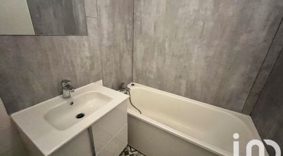 Studio 1 room of 25 m² in Paris (75019)