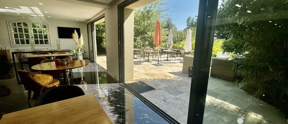 Domaine 14 pièces de 696 m² à - (30380)