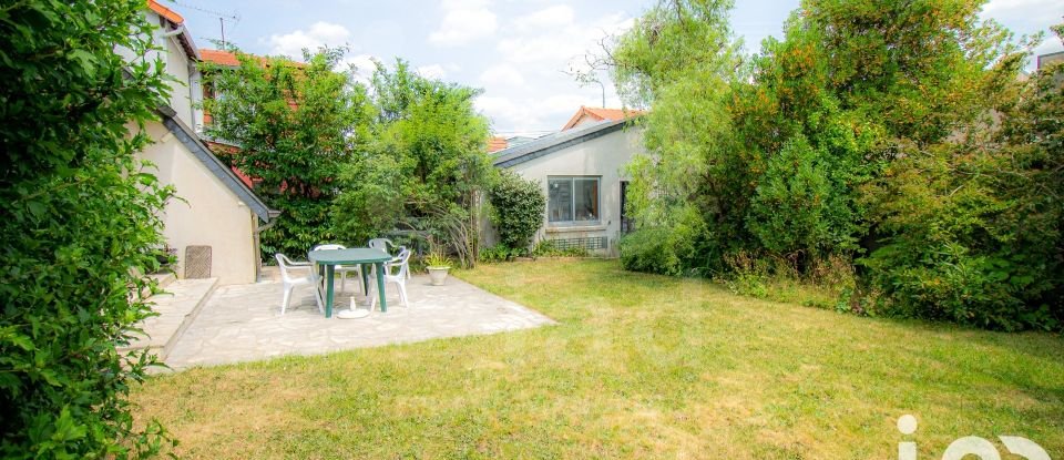 House 8 rooms of 189 m² in Saint-Maur-des-Fossés (94100)