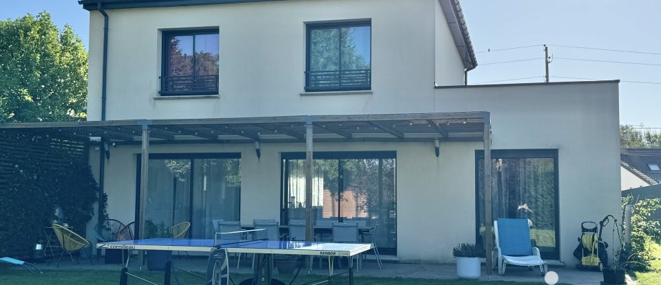 House 7 rooms of 143 m² in Boutervilliers (91150)