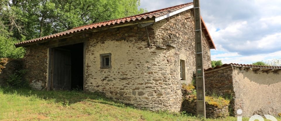 Country house 3 rooms of 120 m² in Laval-sur-Doulon (43440)