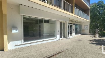 Retail property of 58 m² in Carnoux-en-Provence (13470)