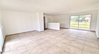 Maison 5 pièces de 113 m² à AUDEJOS (64170)