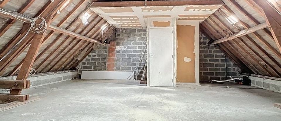 Maison 9 pièces de 132 m² à Avroult (62560)