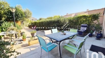 Appartement 2 pièces de 53 m² à Saint-Cyr-sur-Mer (83270)