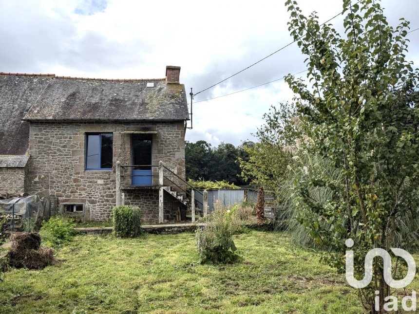 Longère 3 pièces de 70 m² à Saint-Marc-le-Blanc (35460)