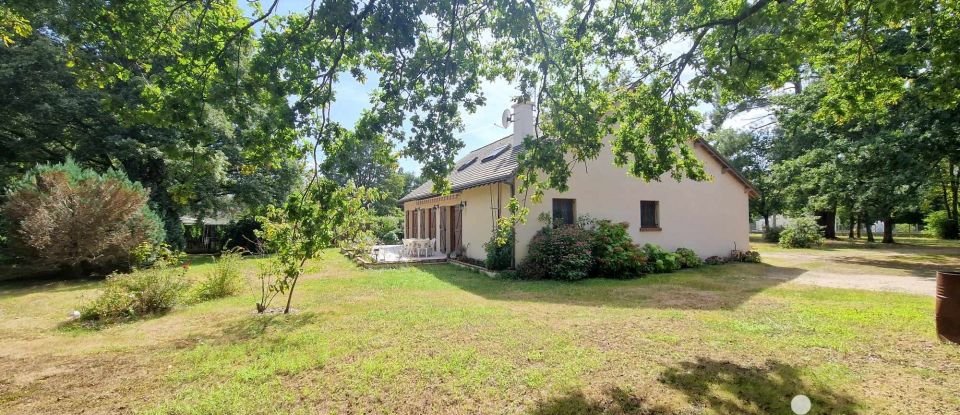 Traditional house 7 rooms of 175 m² in Bray-en-Val (45460)