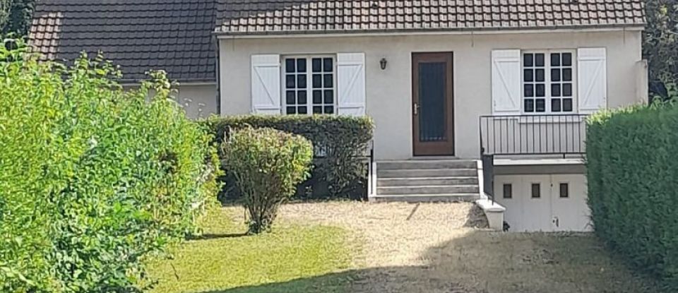 Maison 4 pièces de 94 m² à Souppes-sur-Loing (77460)