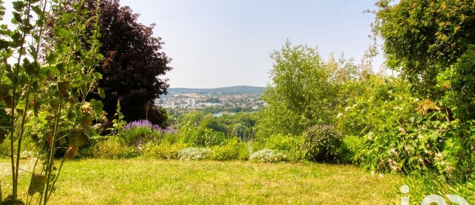 Maison 10 pièces de 230 m² à Triel-sur-Seine (78510)