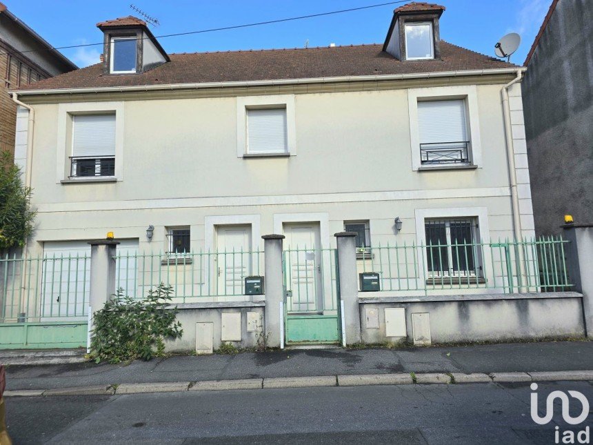 Maison 8 pièces de 220 m² à Arcueil (94110)