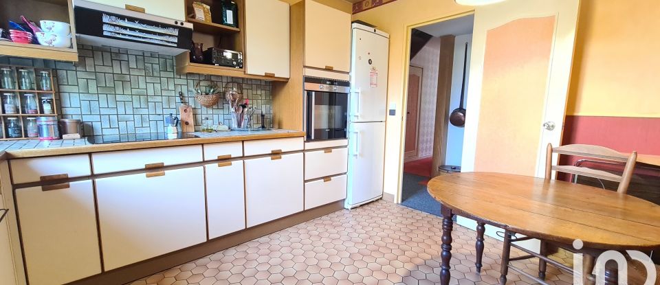 Traditional house 8 rooms of 168 m² in Bouffémont (95570)