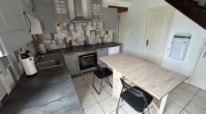 Maison 5 pièces de 105 m² à Mailhac-sur-Benaize (87160)