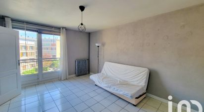 Apartment 3 rooms of 54 m² in Pantin (93500)