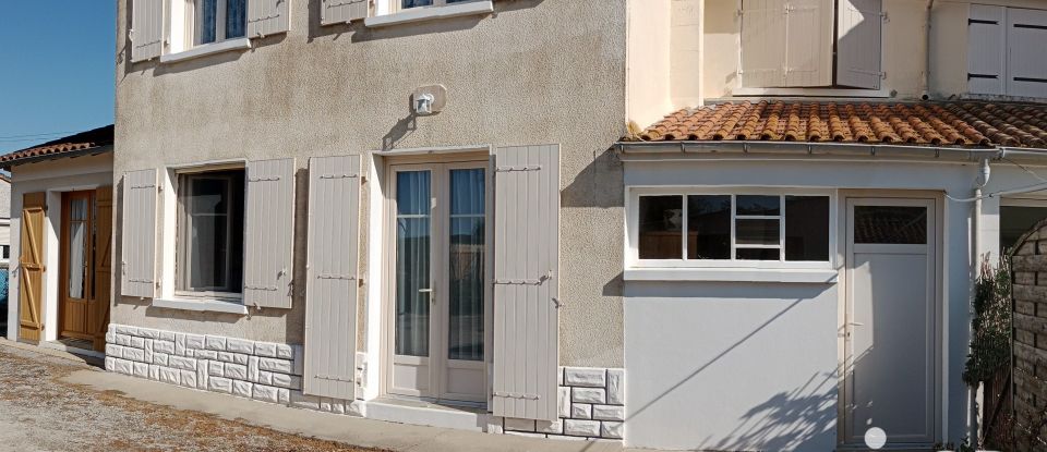 Maison 6 pièces de 109 m² à Prin-Deyrançon (79210)