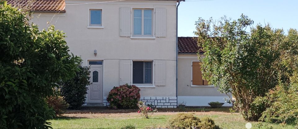 Maison 6 pièces de 109 m² à Prin-Deyrançon (79210)