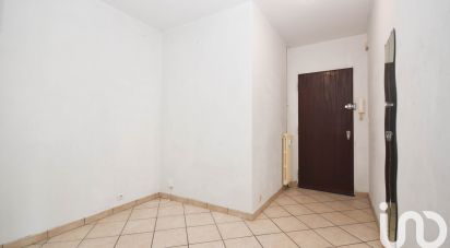 Apartment 3 rooms of 69 m² in Rodez (12000)