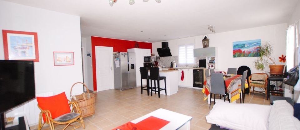 House 4 rooms of 90 m² in Saint-Georges-des-Coteaux (17810)