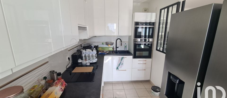 Appartement 3 pièces de 67 m² à Bobigny (93000)