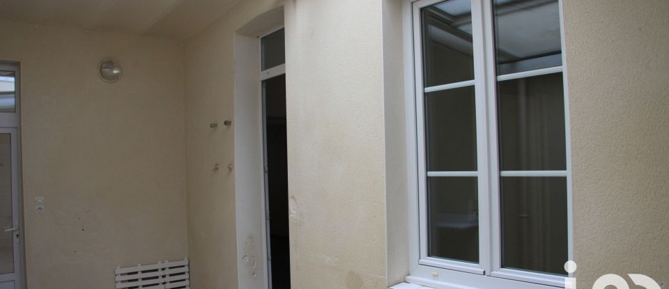 Maison de ville 5 pièces de 99 m² à Rochefort (17300)