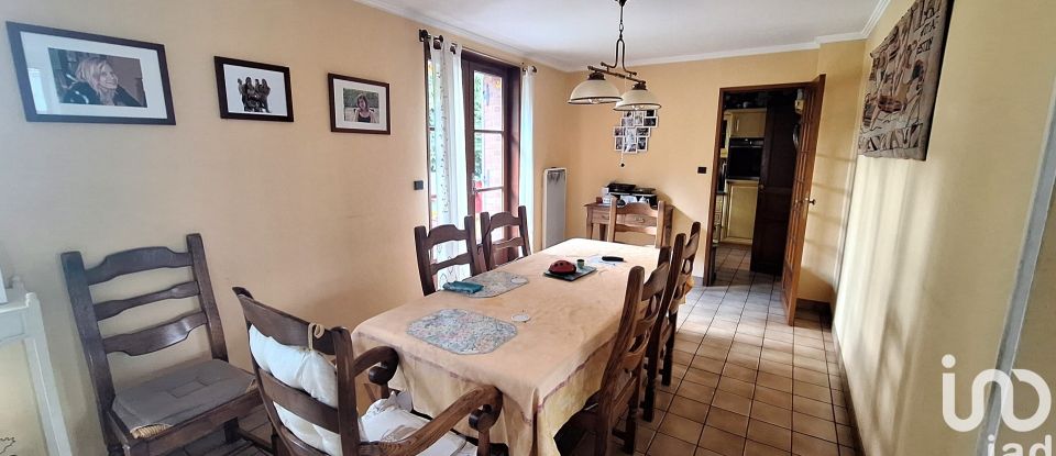 House 4 rooms of 120 m² in Orchies (59310)