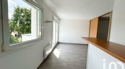 Studio 1 room of 32 m² in Boussy-Saint-Antoine (91800)