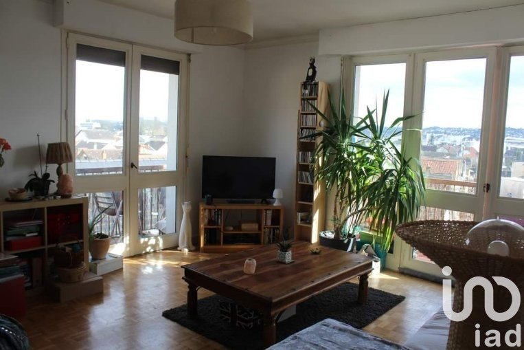 Appartement 4 pièces de 88 m² à Brive-la-Gaillarde (19100)