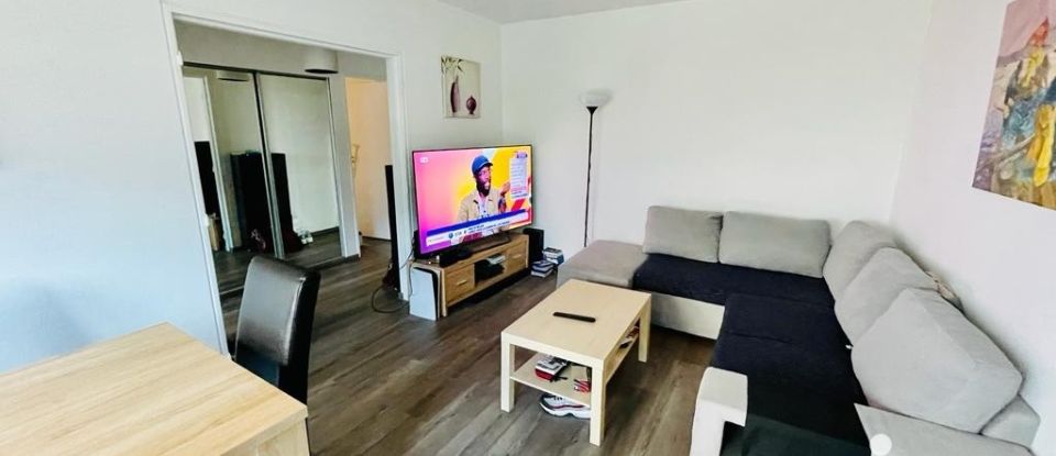 Apartment 4 rooms of 79 m² in Écouen (95440)