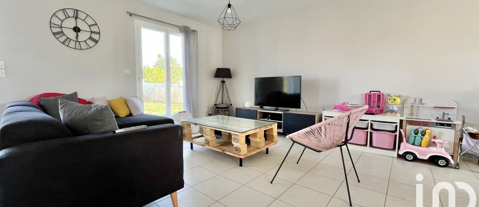 House 4 rooms of 93 m² in Ambarès-et-Lagrave (33440)