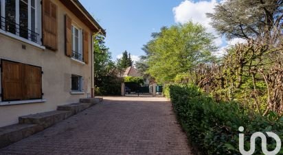 Maison 9 pièces de 319 m² à Champagne-au-Mont-d'Or (69410)