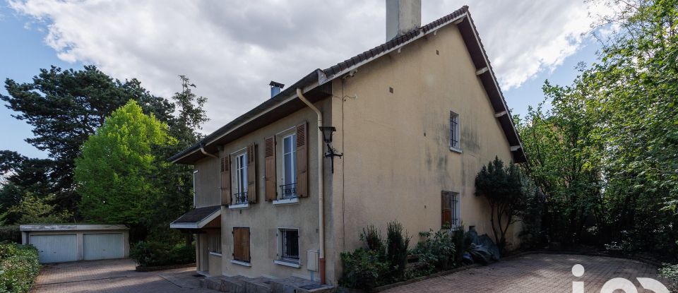 House 9 rooms of 319 m² in Champagne-au-Mont-d'Or (69410)