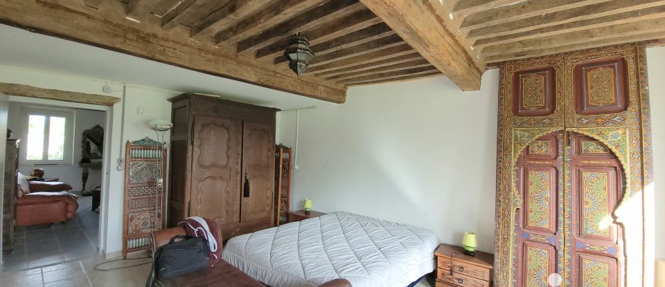 Maison 6 pièces de 260 m² à Pouilly-sous-Charlieu (42720)