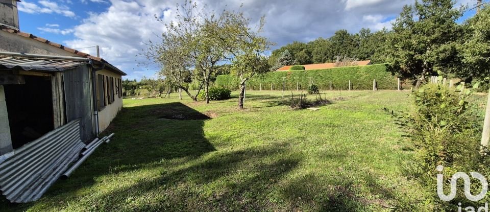 Maison 5 pièces de 86 m² à Juignac (16190)