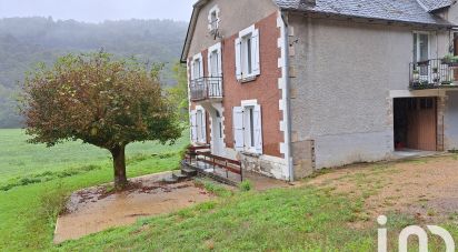 Immeuble de 215 m² à Saint-Chamant (19380)