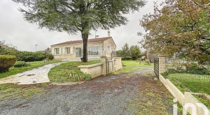 Maison traditionnelle 7 pièces de 135 m² à Charron (17230)