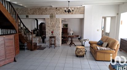 Traditional house 5 rooms of 160 m² in Petosse (85570)