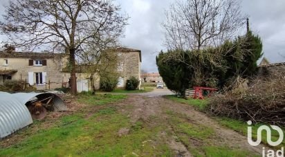 Village house 3 rooms of 77 m² in Longré (16240)