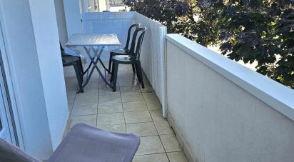 Apartment 2 rooms of 39 m² in Royan (17200)