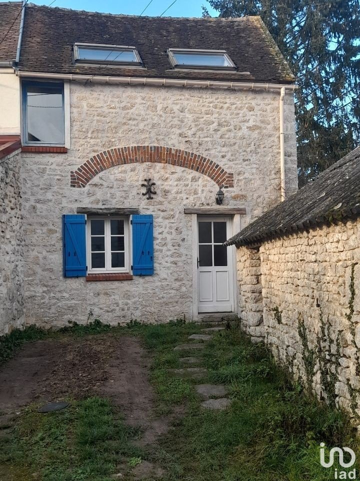 Maison 4 pièces de 68 m² à Souppes-sur-Loing (77460)